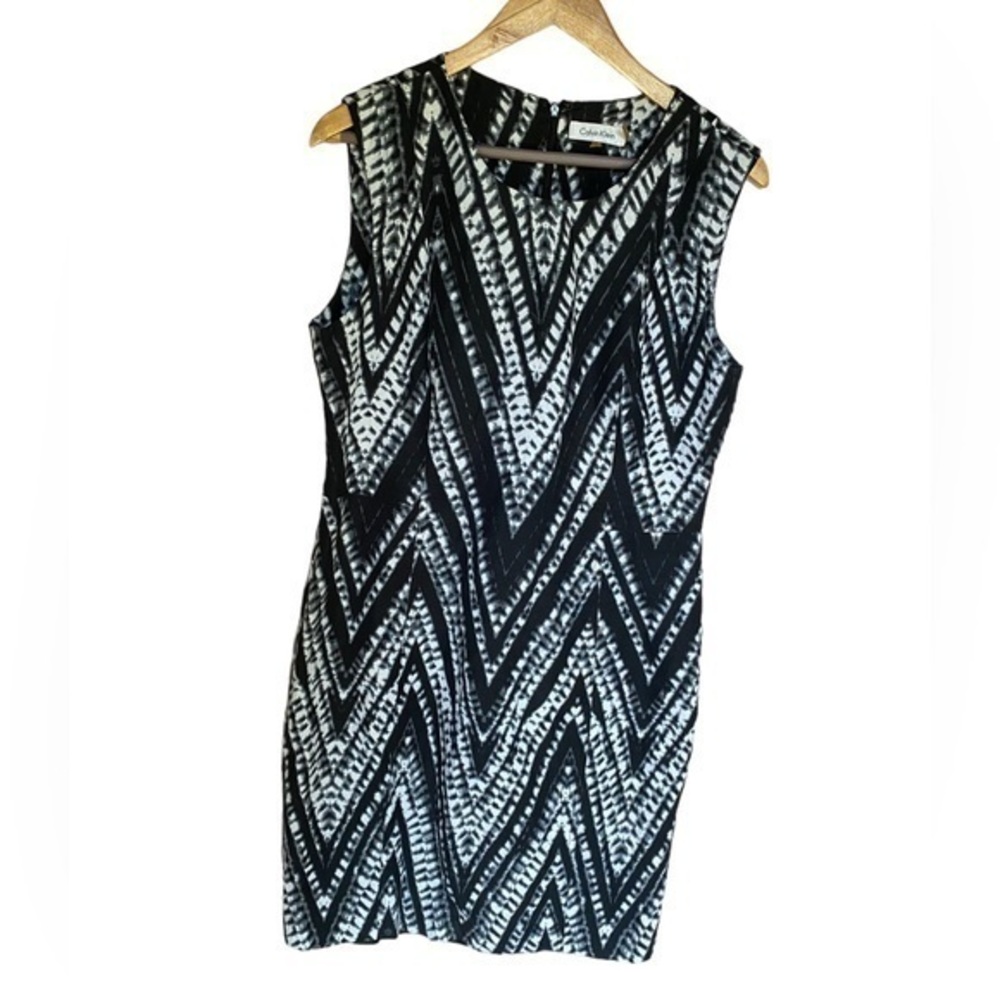 Calvin Klein women’s linen black white pattern sleeveless sheath dress size 10